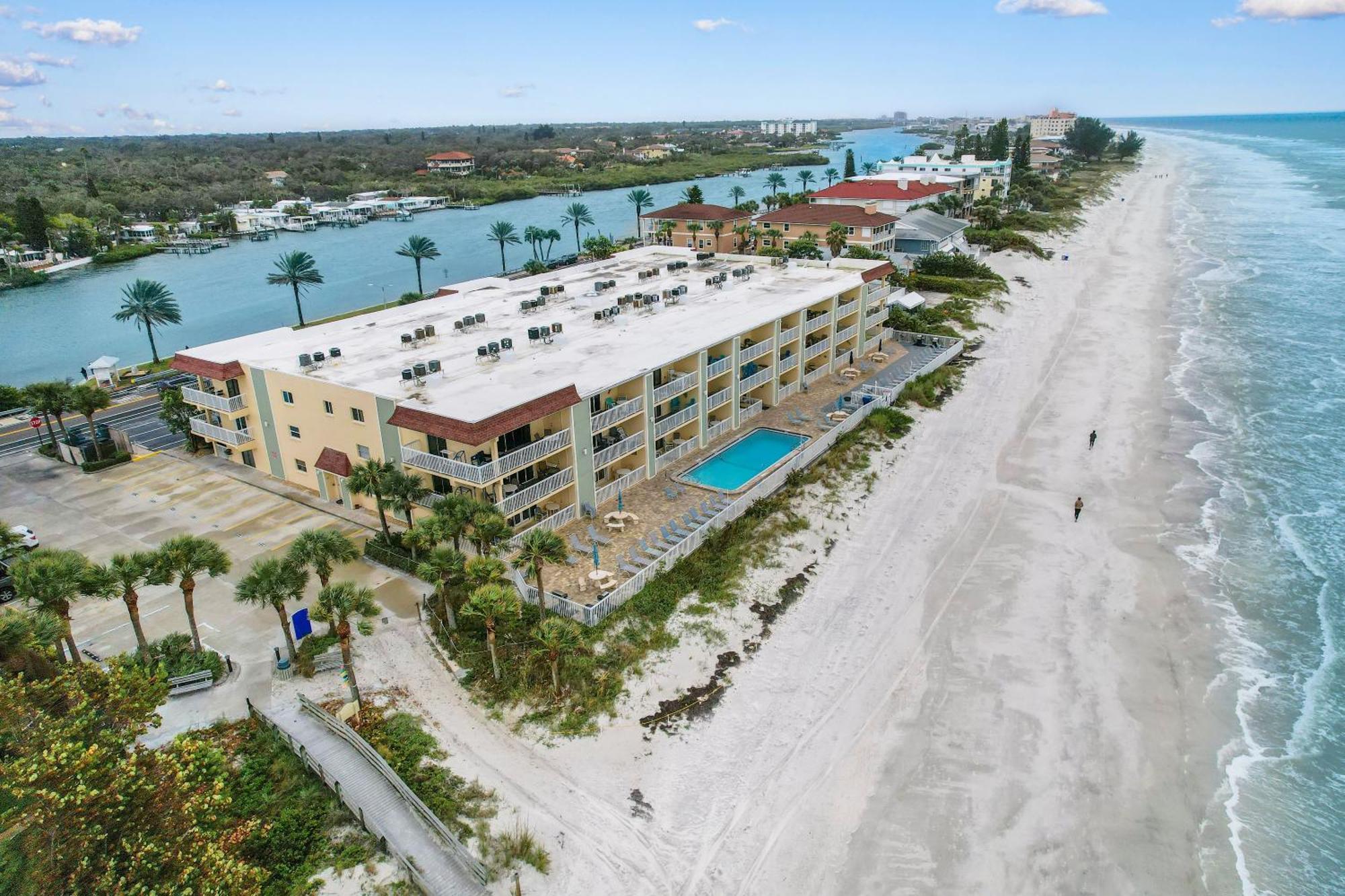 Fifty Gulfside Condominiums Clearwater Beach Exterior foto